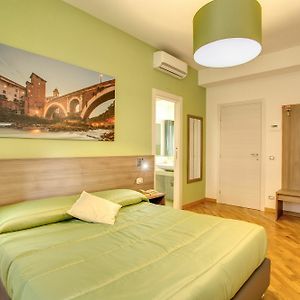 Vatican Rooms Cipro
